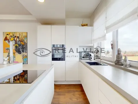 Prodej bytu 3+kk, České Budějovice, Mikuláše z Husi, 97 m2