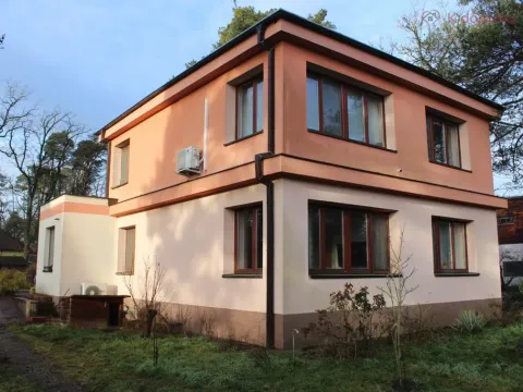 Prodej rodinného domu, Káraný, Na Betonce, 190 m2