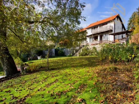 Prodej rodinného domu, Levín, 184 m2