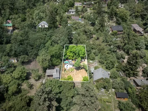 Prodej zahrady, Praha - Slivenec, Višňovka, 680 m2