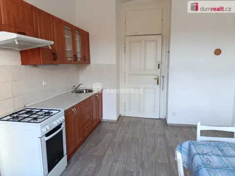 Pronájem bytu 3+1, Praha - Smíchov, Holečkova, 80 m2