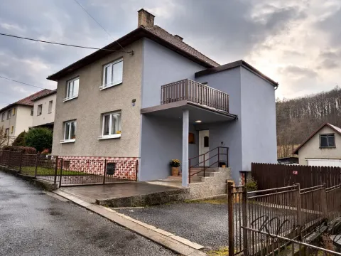 Prodej rodinného domu, Dešná, 232 m2