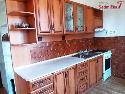 Prodej bytu 3+1, Žďár nad Sázavou, Nezvalova, 67 m2