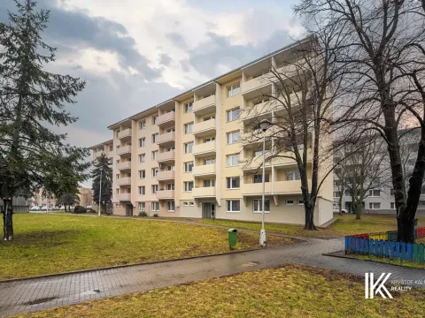 Prodej bytu 3+1, Znojmo, Dukelských bojovníků, 72 m2