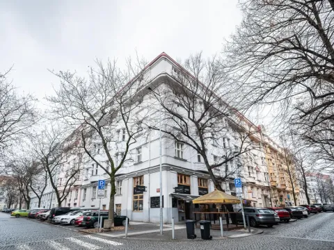 Prodej bytu 1+1, Praha - Bubeneč, V. P. Čkalova, 43 m2