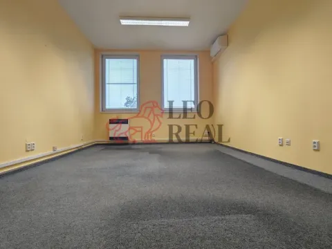 Pronájem kanceláře, Pečky, Chvalovická, 71 m2