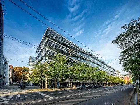 Pronájem kanceláře, Praha, Radlická, 234 m2