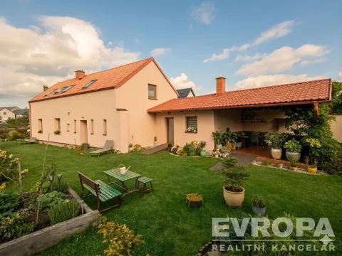 Prodej rodinného domu, Bezvěrov - Chudeč, 180 m2