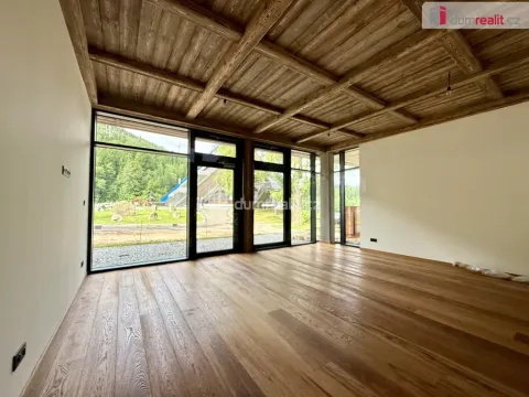 Prodej obchodního prostoru, Harrachov, 45 m2