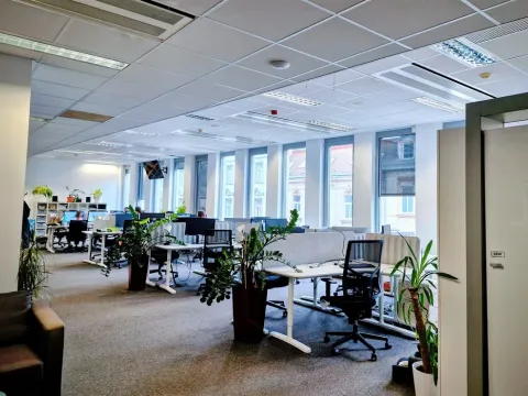 Pronájem kanceláře, Ústí nad Labem - Ústí nad Labem-centrum, Špitálské náměstí, 272 m2