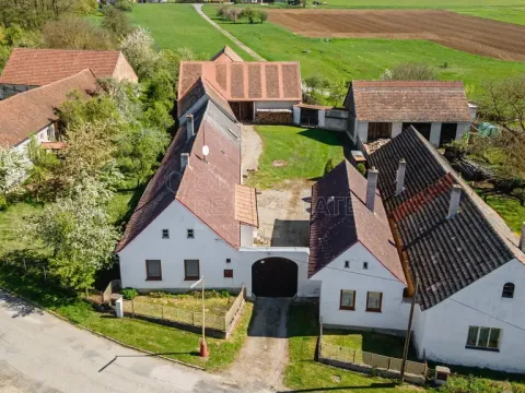 Prodej zemědělské usedlosti, Krasonice, 730 m2