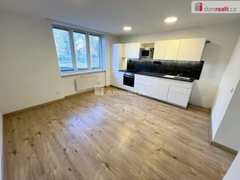Pronájem bytu 2+kk, Uherské Hradiště, Tř. Maršála Malinovského, 50 m2