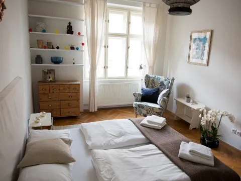 Pronájem bytu 3+kk, Praha - Podolí, Na dolinách, 68 m2