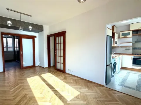 Pronájem bytu 2+1, Cheb, Jakubská, 50 m2