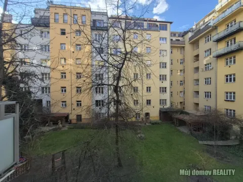 Pronájem bytu 1+1, Praha - Holešovice, Osadní, 38 m2