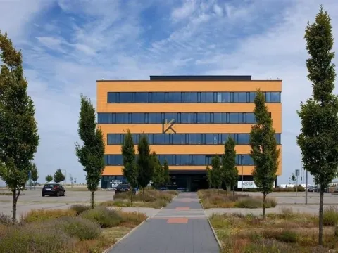 Pronájem kanceláře, Praha - Horní Počernice, Sezemická, 265 m2