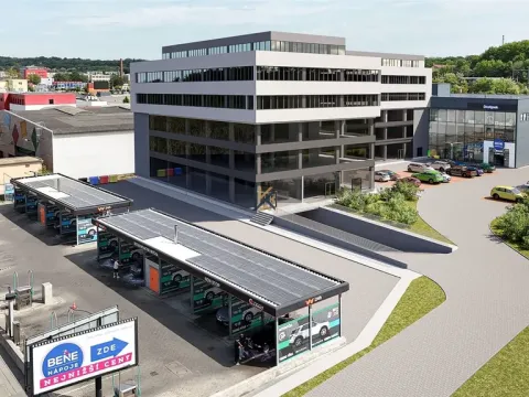 Pronájem obchodního prostoru, Praha - Vysočany, Poděbradská, 1000 m2