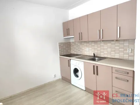 Pronájem bytu 1+1, Znojmo, Gagarinova, 35 m2