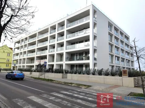 Pronájem bytu 1+kk, Znojmo, Jarošova, 35 m2