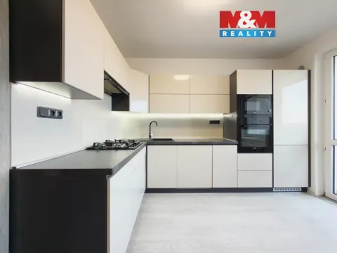 Prodej bytu 3+1, Karviná - Hranice, Čsl. armády, 65 m2