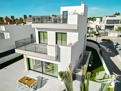 Prodej rodinného domu, San Miguel de Salinas, Španělsko, 213 m2