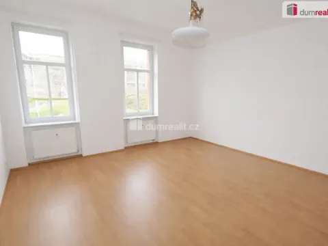 Pronájem bytu 1+1, Praha - Smíchov, Nádražní, 46 m2