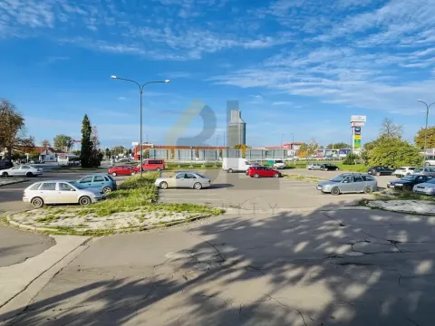 Pronájem komerčního pozemku, Hodonín, Velkomoravská, 3350 m2