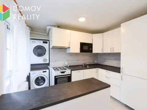 Prodej bytu 3+kk, Králův Dvůr, Pod Hájem, 57 m2