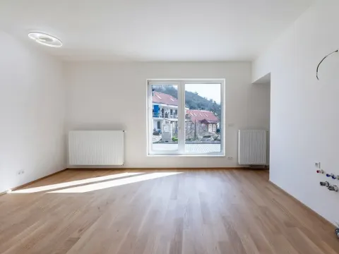Prodej bytu 1+kk, Praha - Lysolaje, Lysolajské údolí, 41 m2