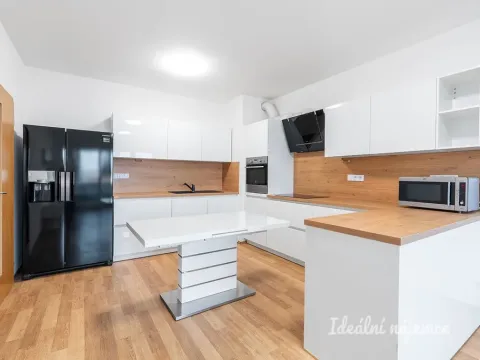 Pronájem bytu 3+kk, Praha - Letňany, Hlučkova, 74 m2