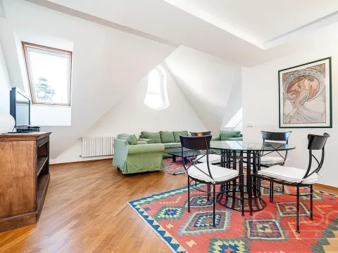 Pronájem bytu 3+1, Praha - Nové Město, Odborů, 108 m2