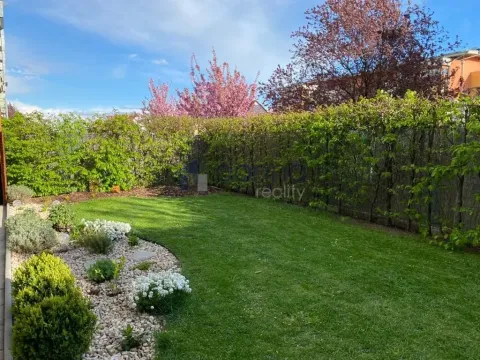 Pronájem bytu 4+kk, Praha, Ke Stírce, 99 m2