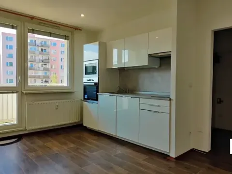 Pronájem bytu 1+kk, Olomouc, Schweitzerova, 25 m2