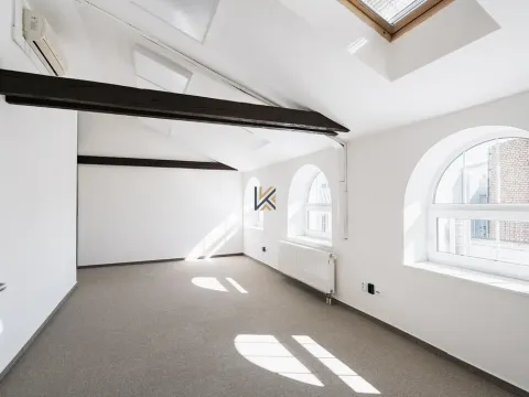 Pronájem kanceláře, Praha - Smíchov, Nádražní, 57 m2