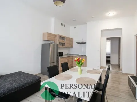 Prodej bytu 2+kk, Karlovy Vary, Vítězná, 39 m2