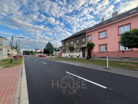 Prodej činžovního domu, Hradec Králové, Kydlinovská, 800 m2