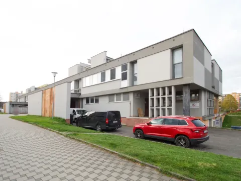 Pronájem obchodního prostoru, Plzeň - Skvrňany, Karla Steinera, 14 m2