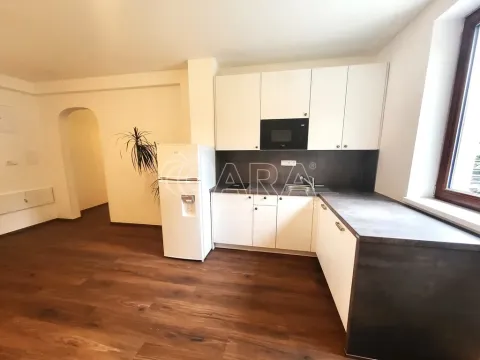 Pronájem bytu 2+kk, Horoměřice, Politických vězňů, 60 m2