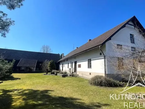 Pronájem chalupy, Čestín, 350 m2