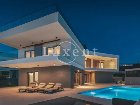 Prodej vily, Split, Chorvatsko, 320 m2