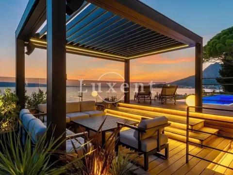 Prodej bytu 3+kk, Omiš, Chorvatsko, 67 m2