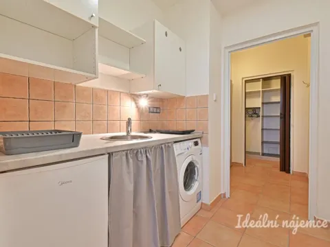 Pronájem bytu 1+1, Brno, Novoměstská, 29 m2