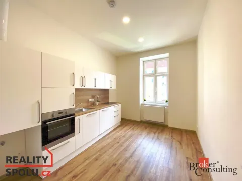 Pronájem bytu 2+1, Opava - Město, Kolářská, 63 m2