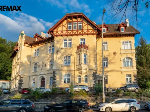 Pronájem bytu 6+kk a větší, Karlovy Vary, Na Vyhlídce, 145 m2