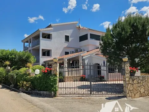 Prodej vily, Vinišće, Chorvatsko, 500 m2