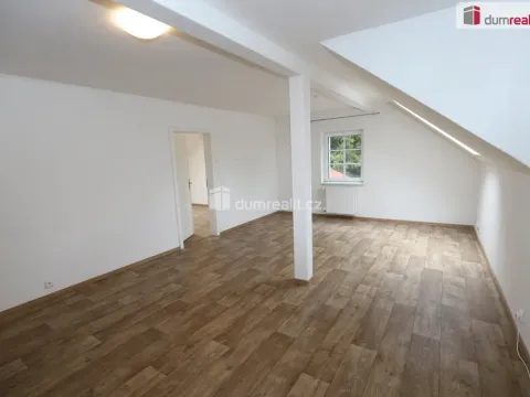 Pronájem bytu 3+1, Zádub-Závišín - Zádub, 100 m2