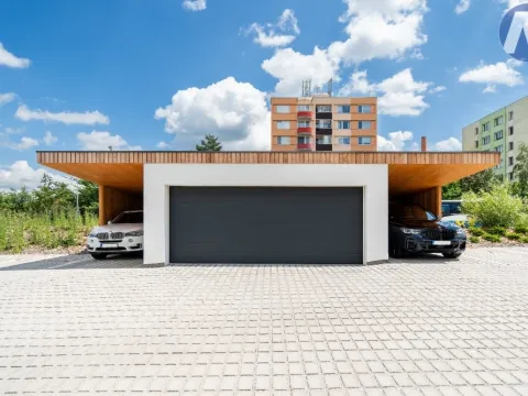 Pronájem garáže, Hluboká nad Vltavou, 35 m2