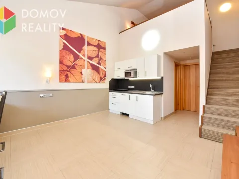 Pronájem bytu 2+kk, Králův Dvůr, Obchodní, 42 m2