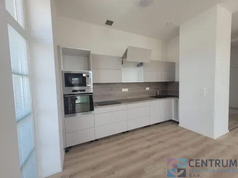 Pronájem bytu 2+kk, Liberec - Liberec V-Kristiánov, 8. března, 60 m2