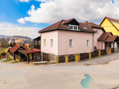 Prodej apartmánu, Český Krumlov, Hřbitovní, 220 m2